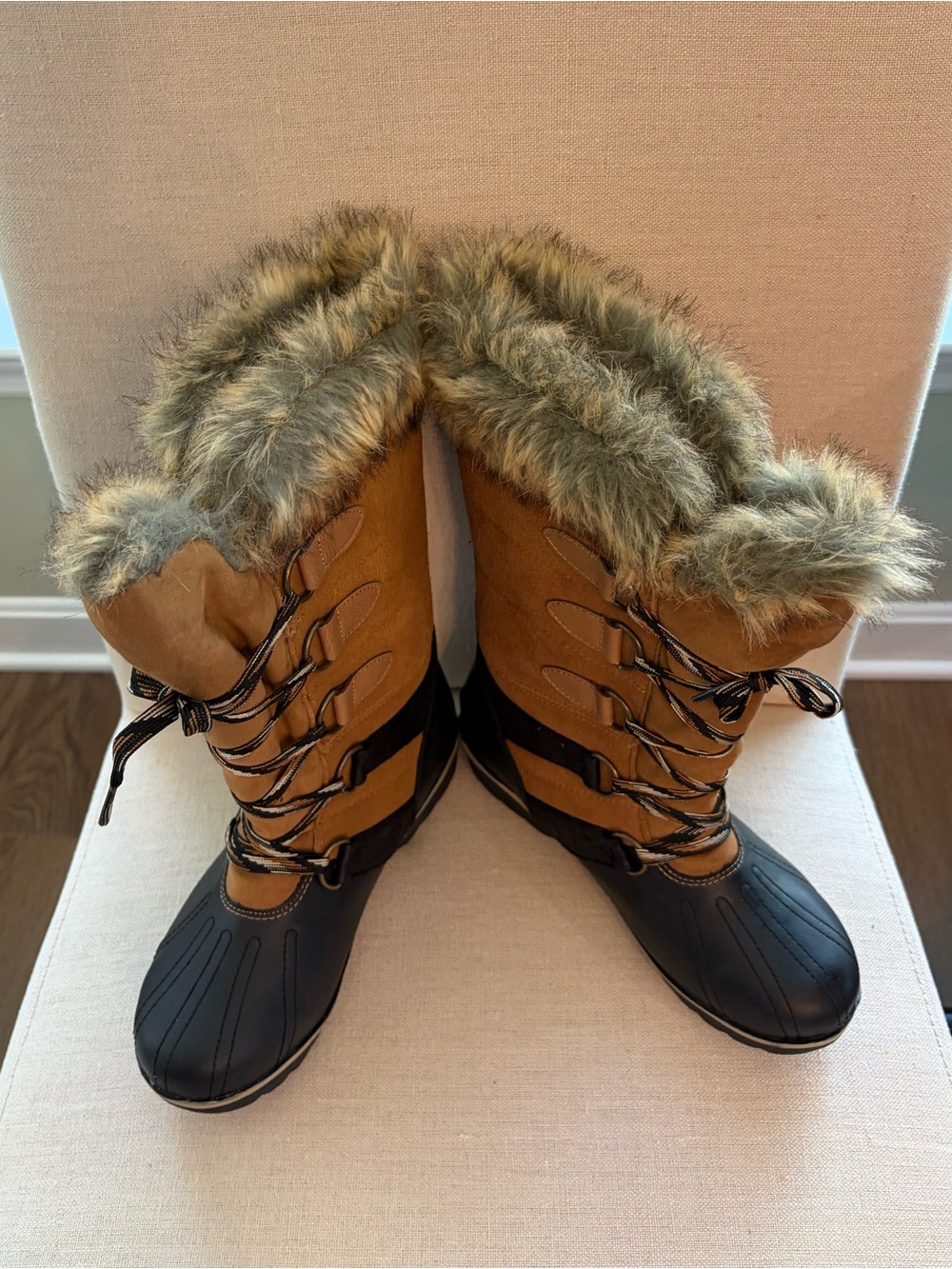 Rugged Outback Women’s Tan Torrent Winter Snow Boots Size 7